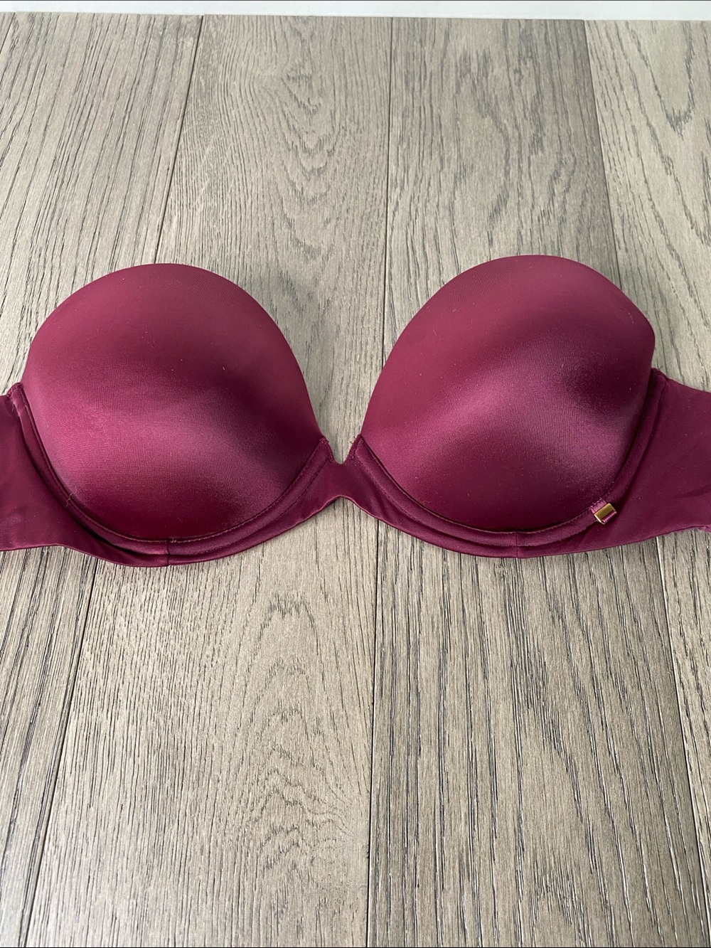 Victoria's Secret Strapless Molded Cup Bra in Deep Wine 34C - 1475